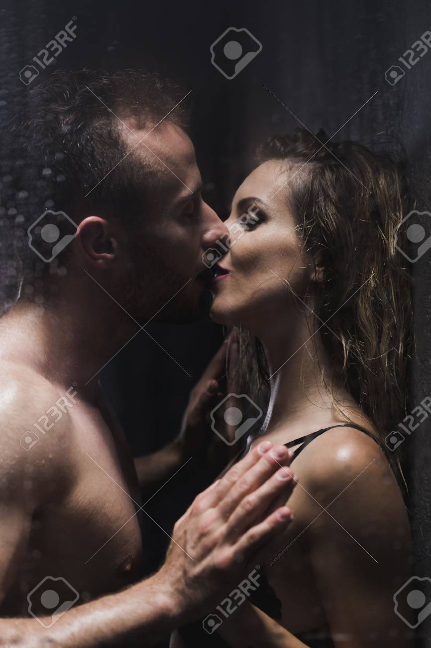 carolyn jaworski recommends girl kissing in shower pic