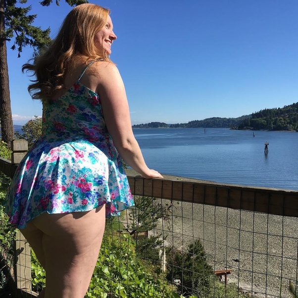 devante hall recommends bbw in short skirt pic