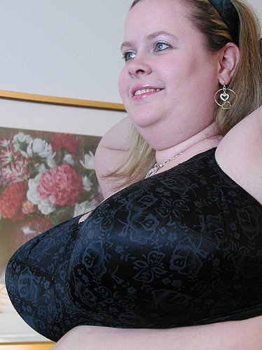 amanda neuman share big woman big tits photos
