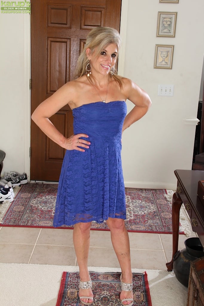 blonde big tits blue dress porn