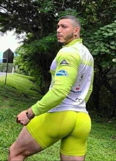 abdul kayum share bubble butts in spandex photos