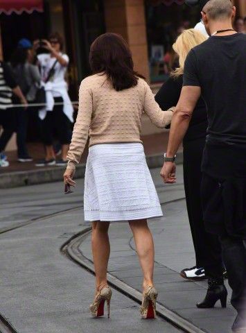 anna mokhova add patricia heaton up skirt photo