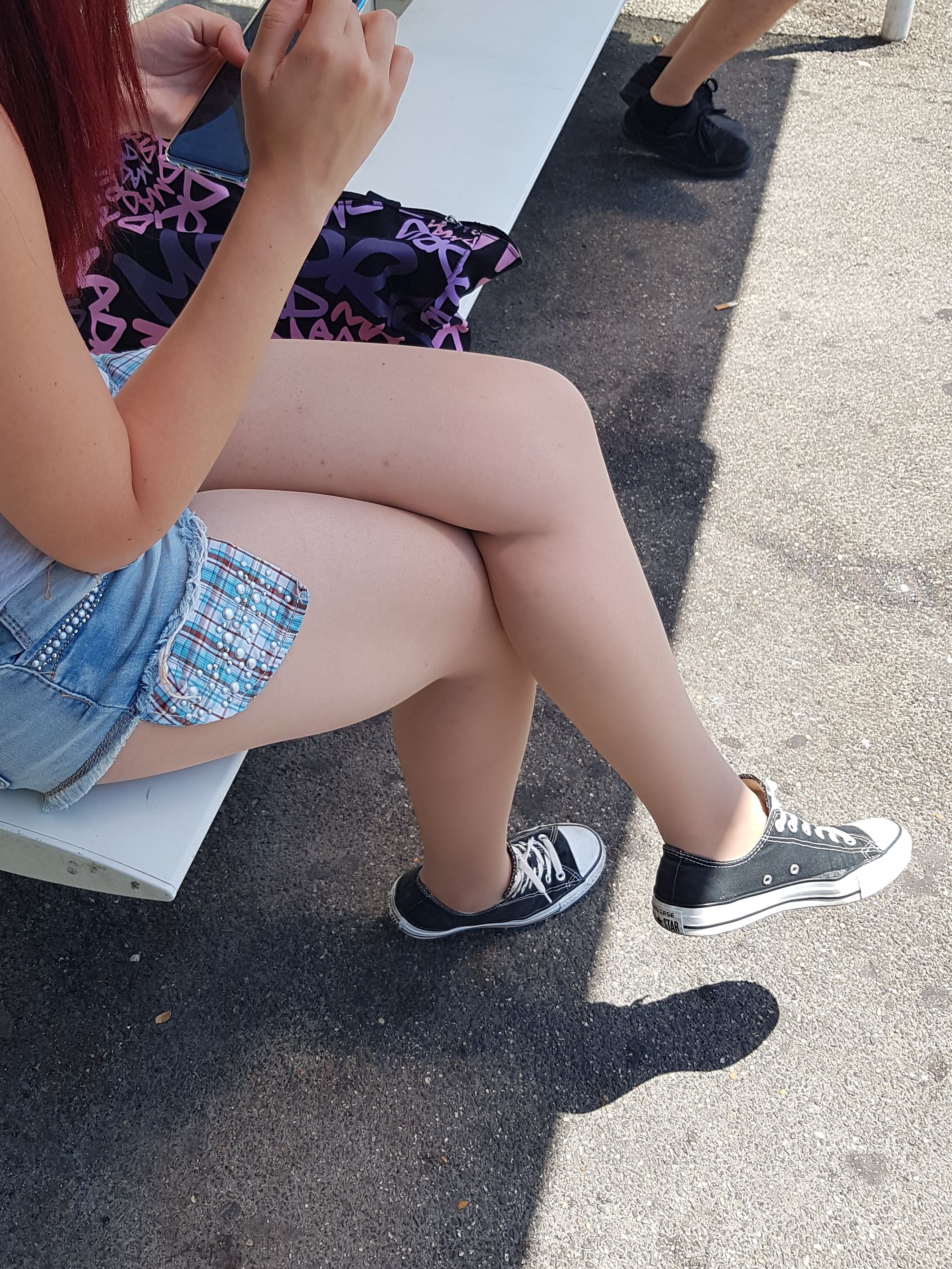 candid legs pics