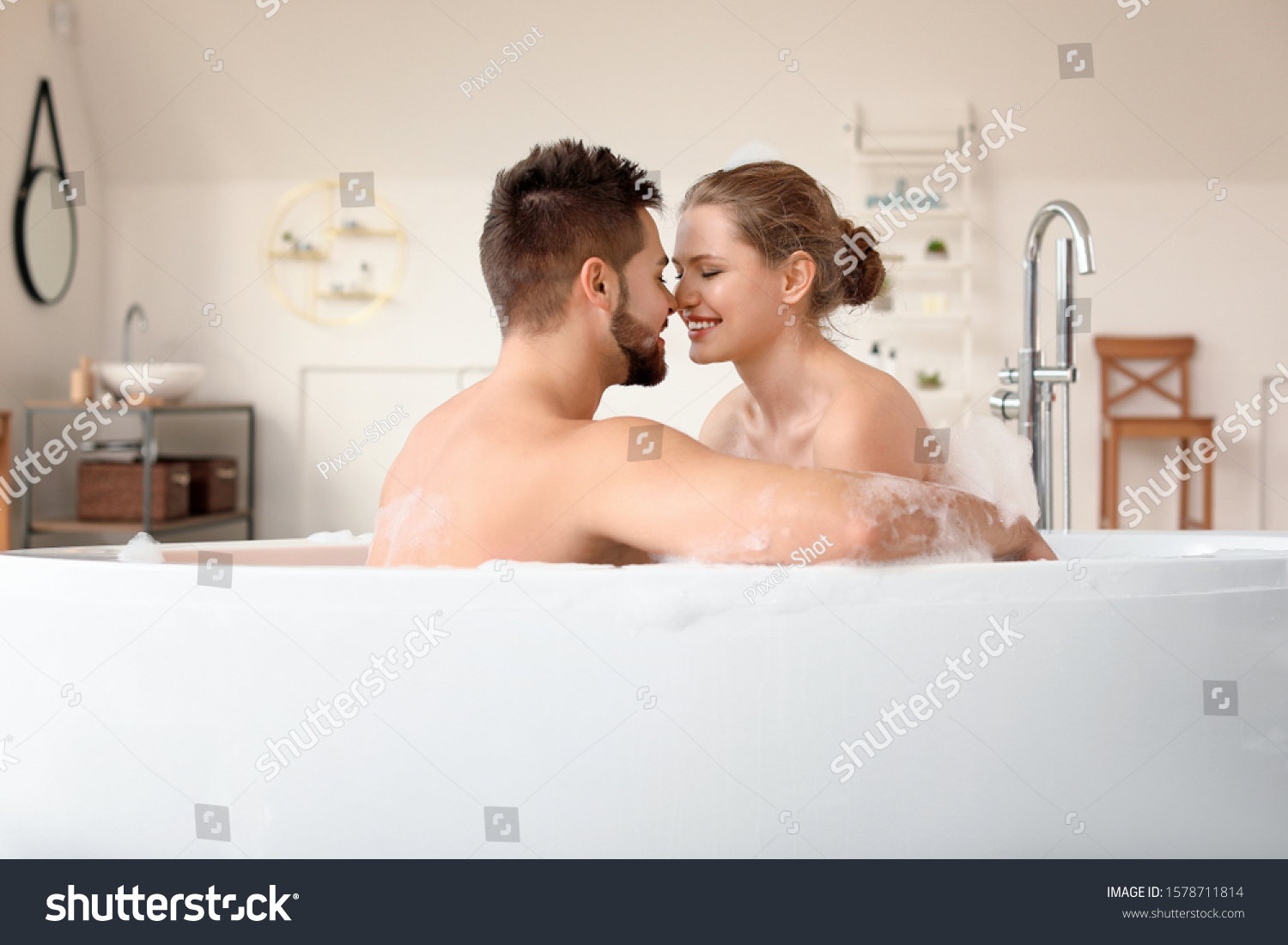 carol kendi share couples taking bath together photos