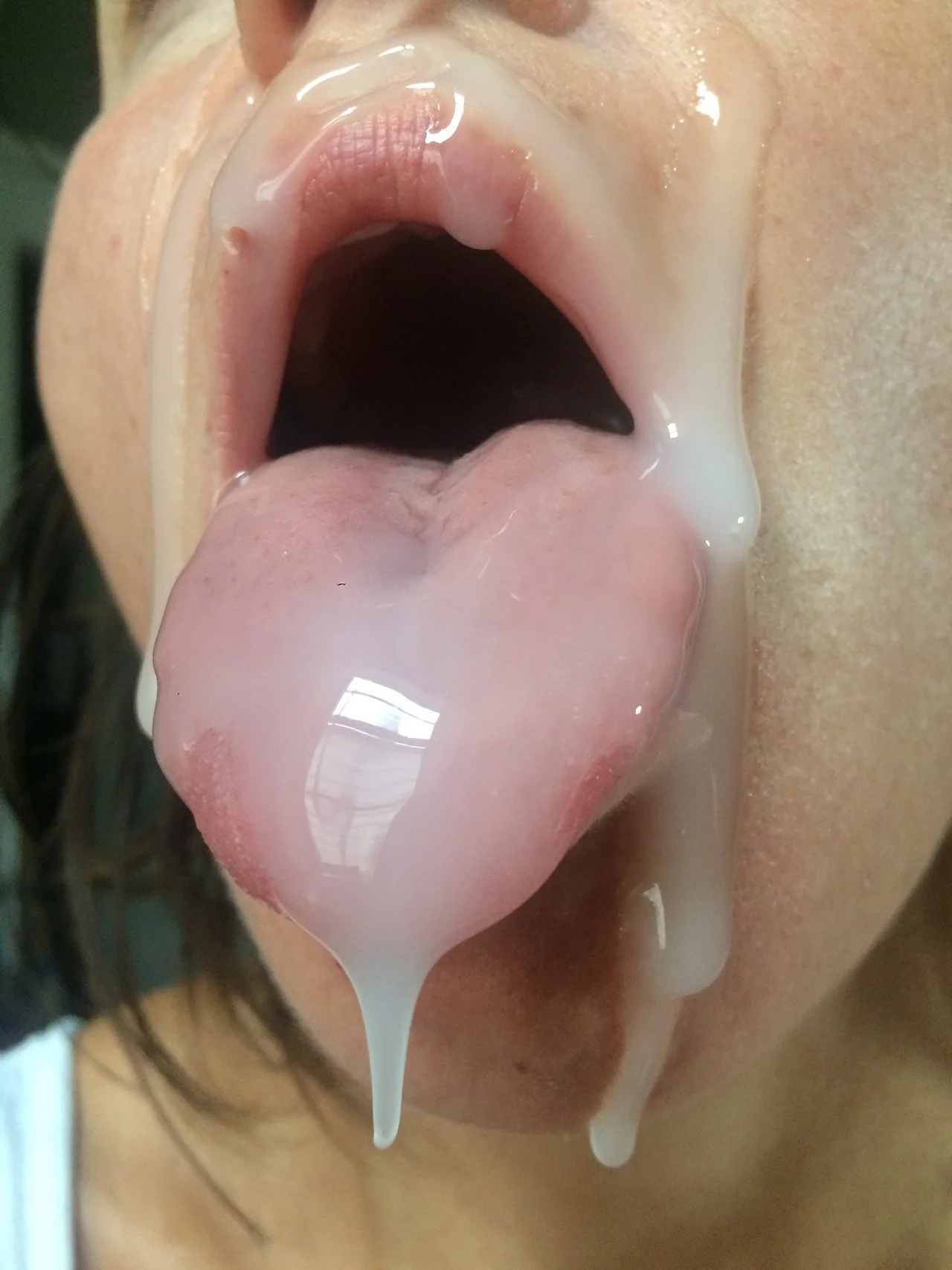 ariel shah recommends Cum On His Tongue