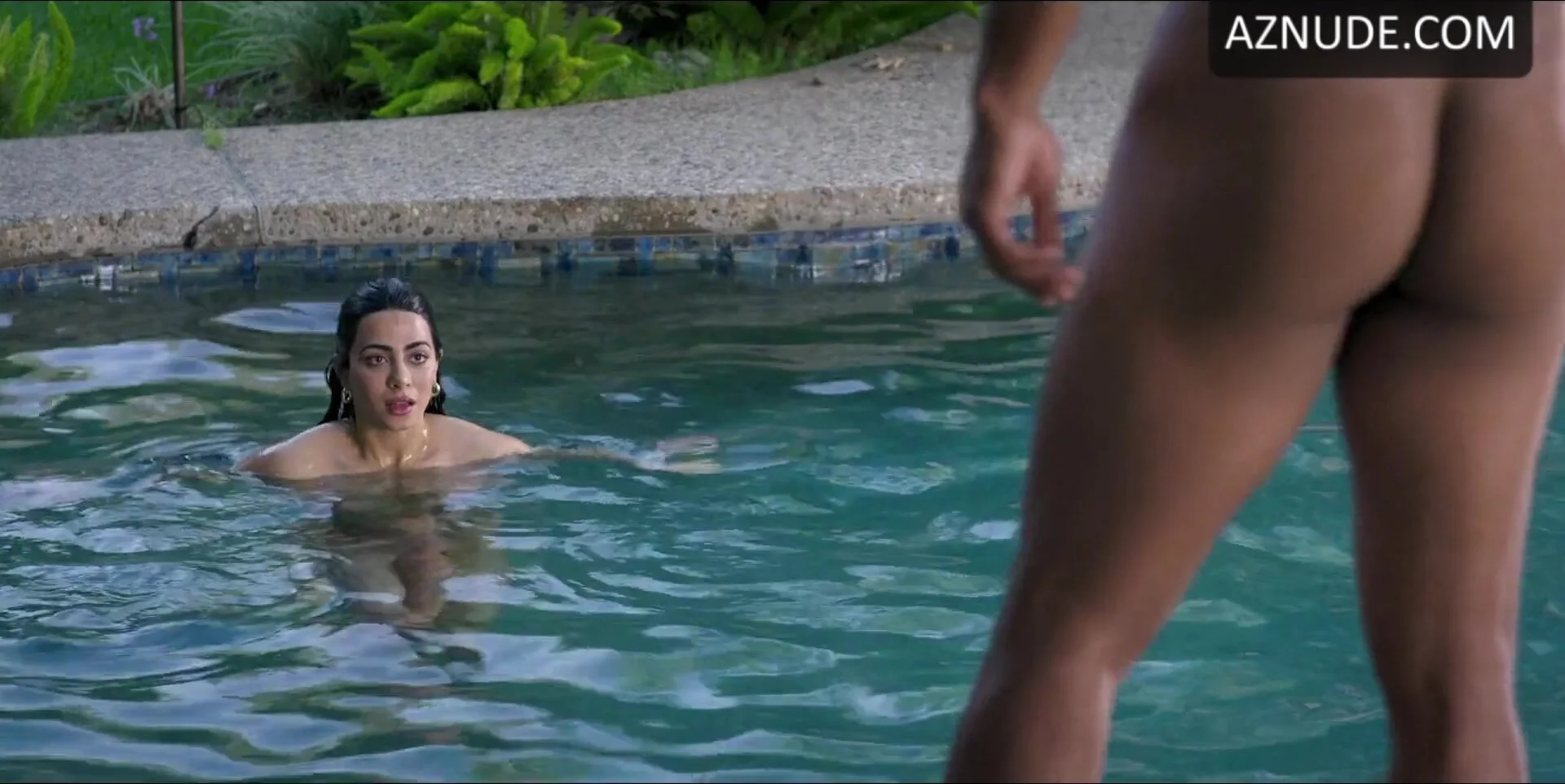 ashu kats recommends Milfs Skinny Dipping By The Pool