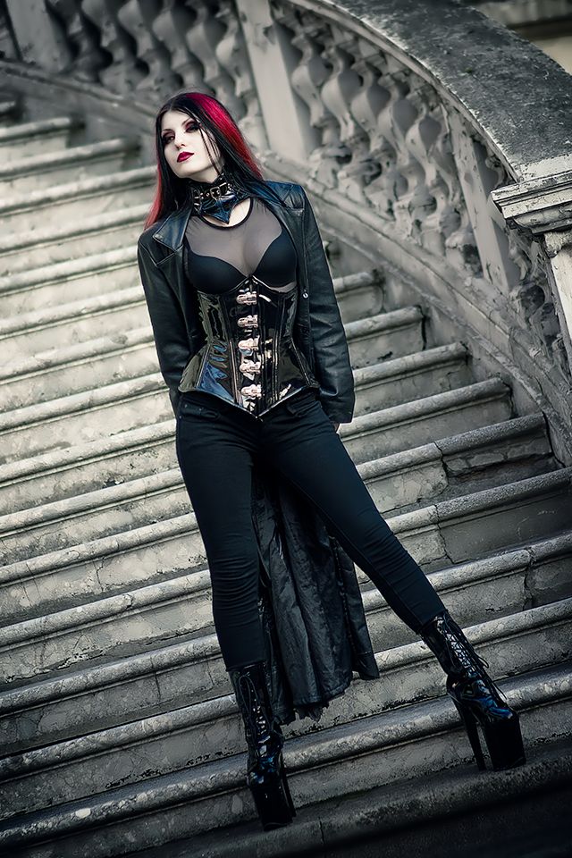 anisah hamid recommends gothic babe of the week pic