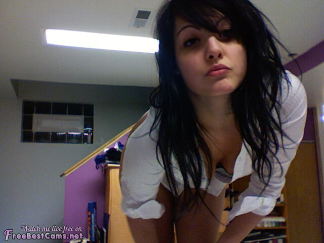 deme garcia recommends Teen Boobs On Webcam