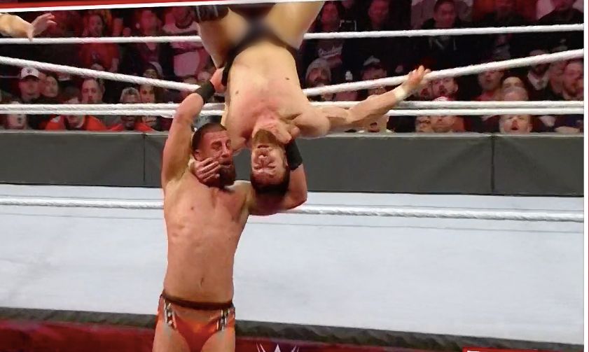 Wardrobe Malfunction In Wwe finistere escorte