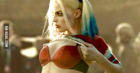 harley quinn boobs