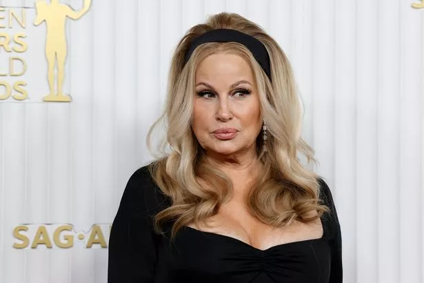 camilla bicknell recommends Jennifer Coolidge Nipples