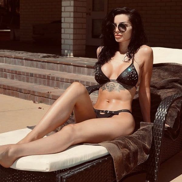 angela maughan recommends saraya bevis nude pic