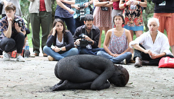 ebony peeing in public