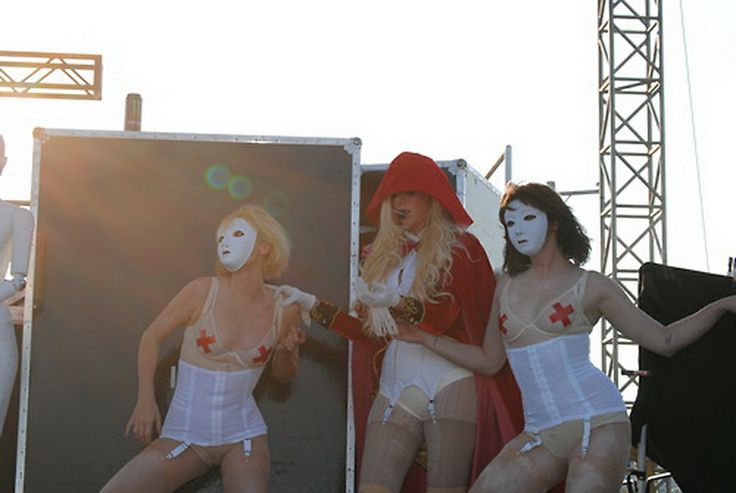 cameron felten recommends maria brink nip slip pic