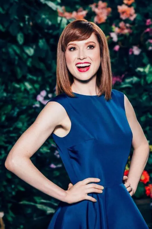 channa davis recommends Ellie Kemper Bathing Suit