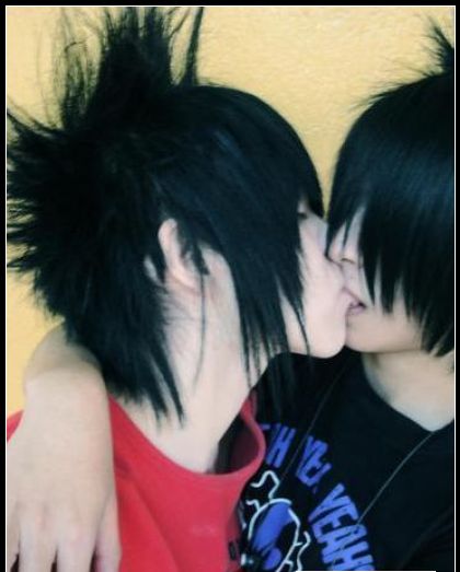 brandon mainor recommends emo guys making out pic