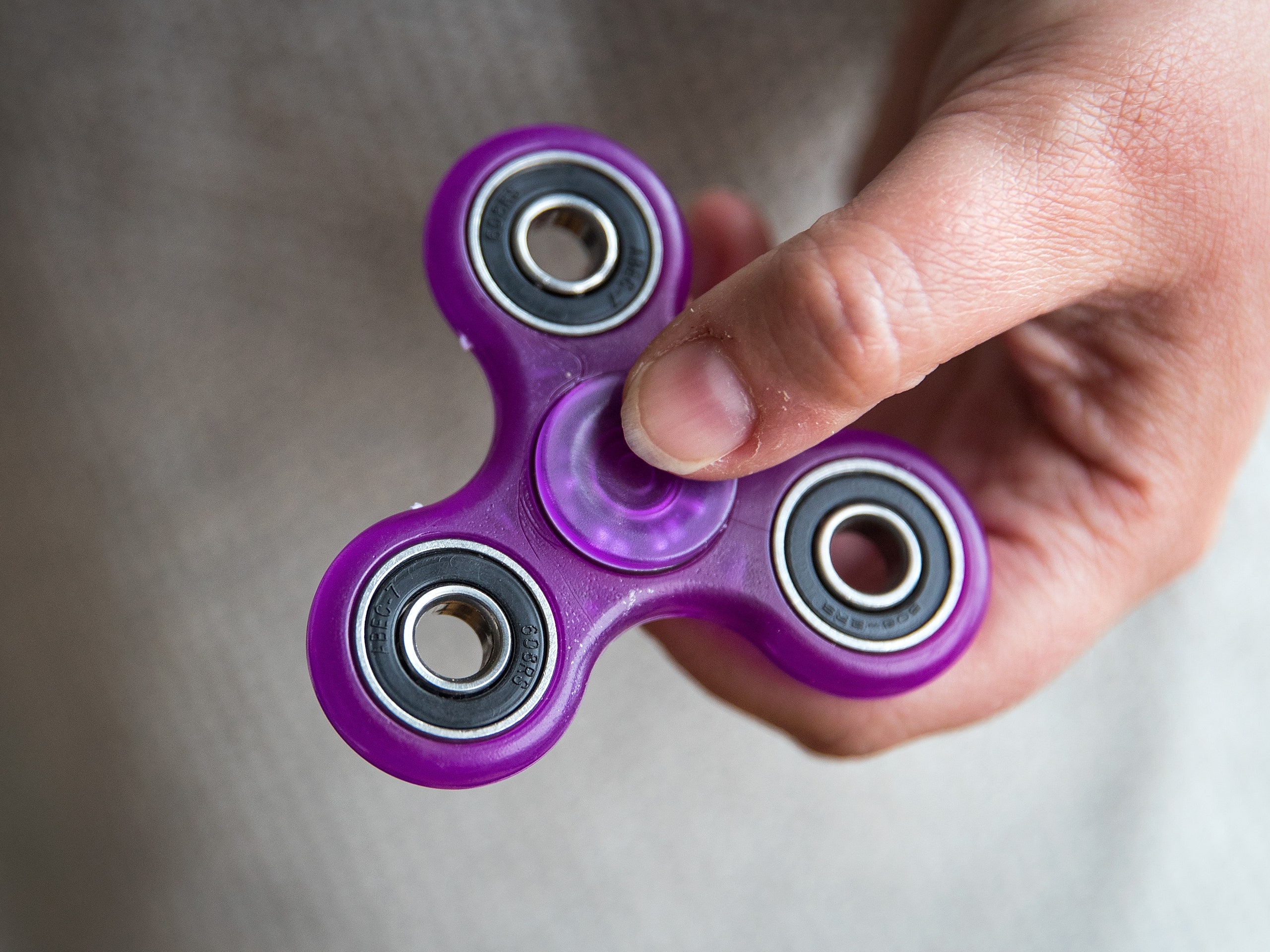 chasity ledford recommends fidget spinner porn ad pic