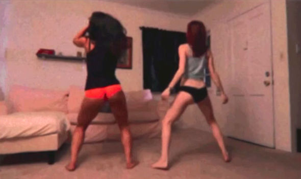 alison gills recommends Girls Twerking On Girls