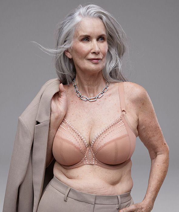 Granny With Floppy Tits pussy game