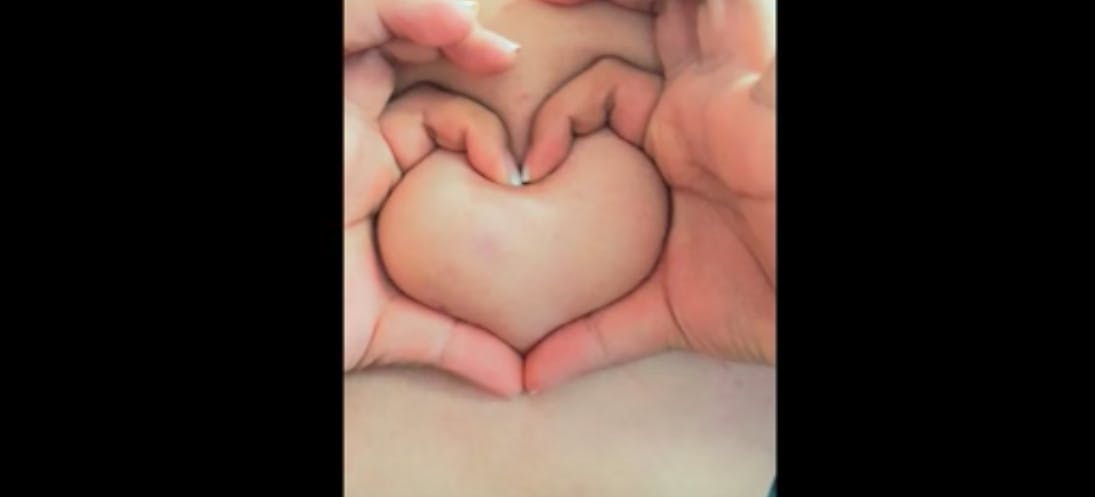 darryl gaddy recommends Heart Shaped Titty Selfie
