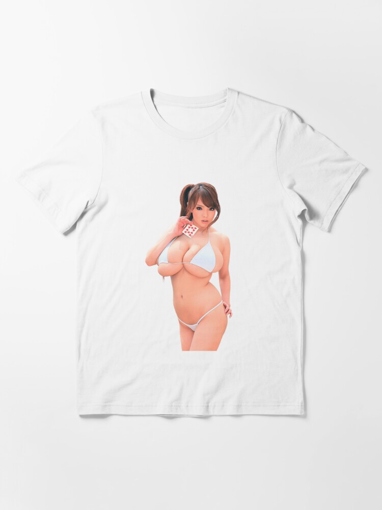 caroline mc namara recommends hitomi tanaka t shirt pic