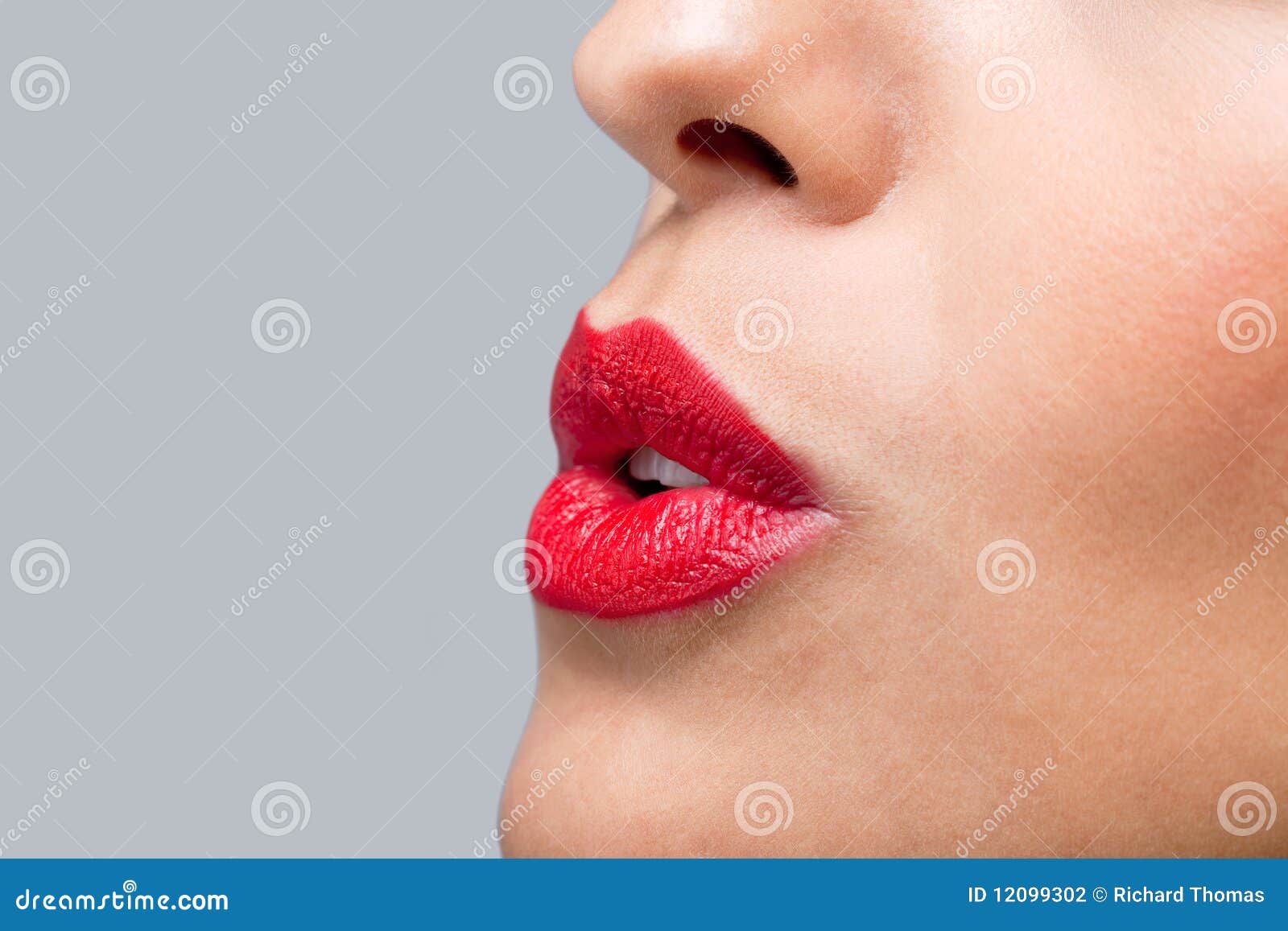 andy winters recommends Images Of Lips Blowing A Kiss