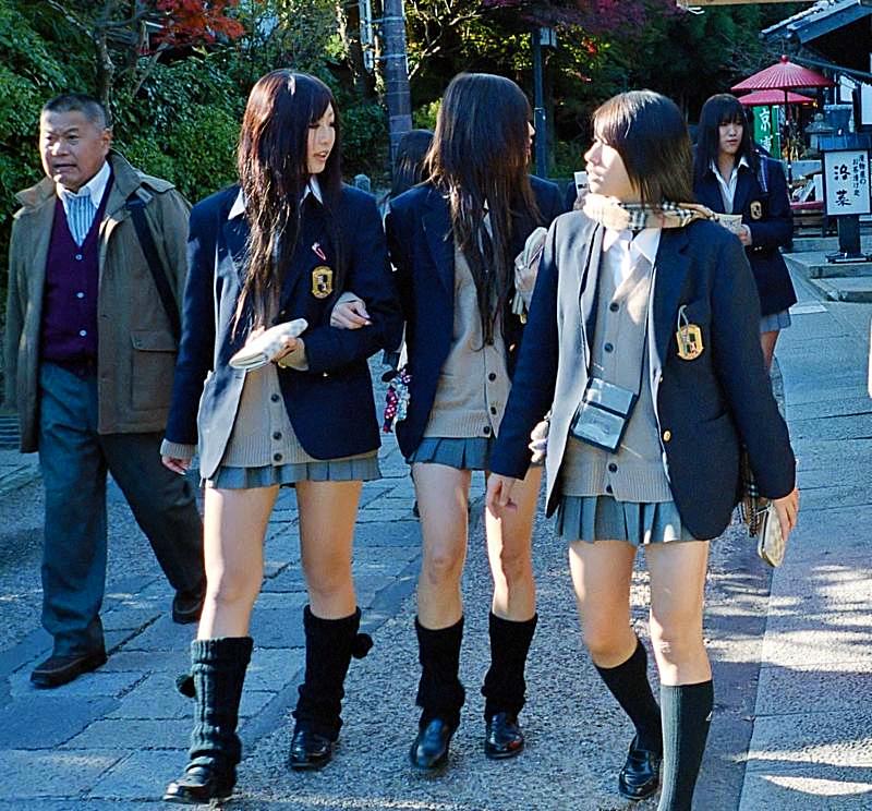 carlos ugarte recommends japanese school girls groped pic