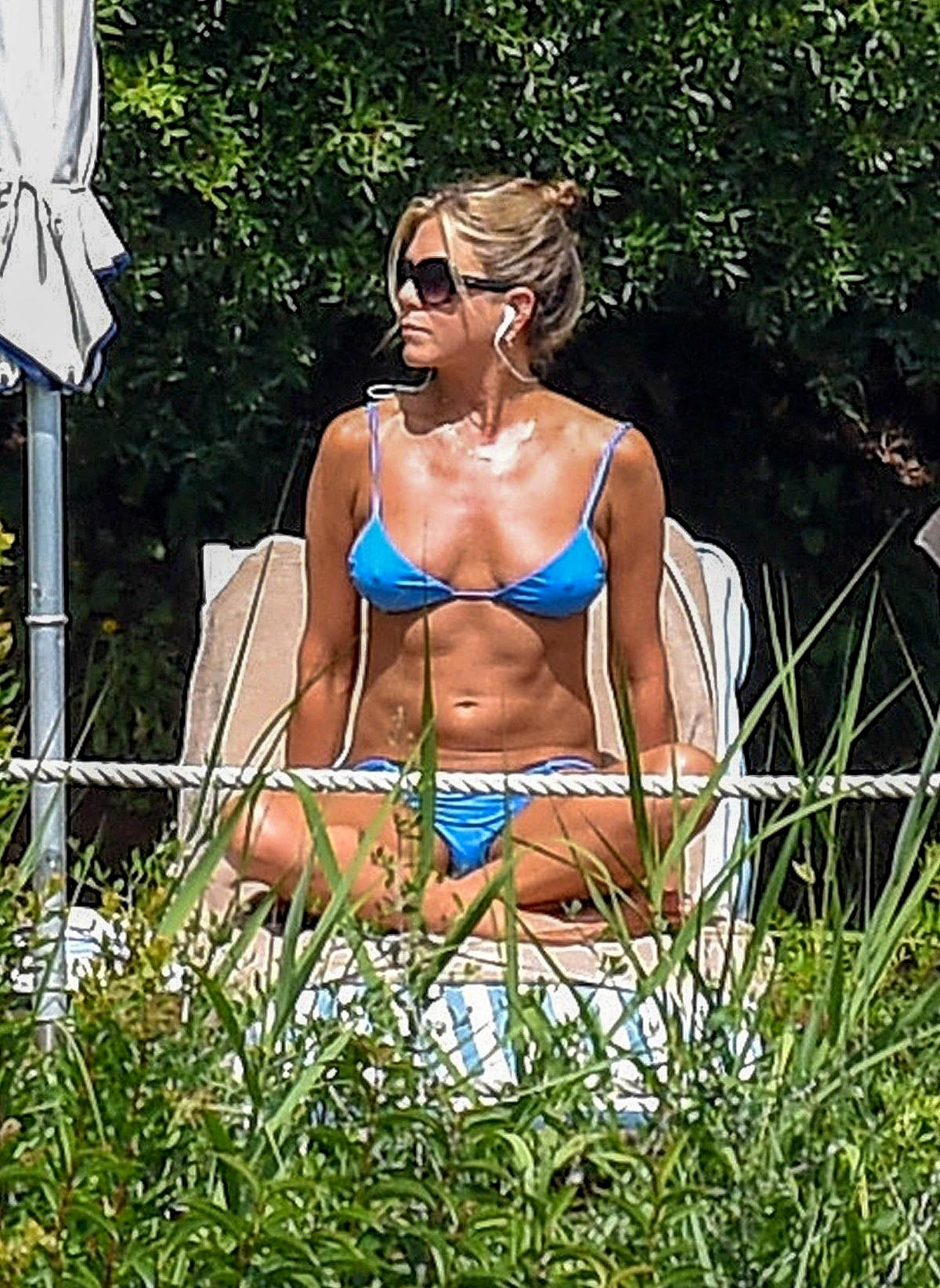 Best of Jennifer aniston bikini butt