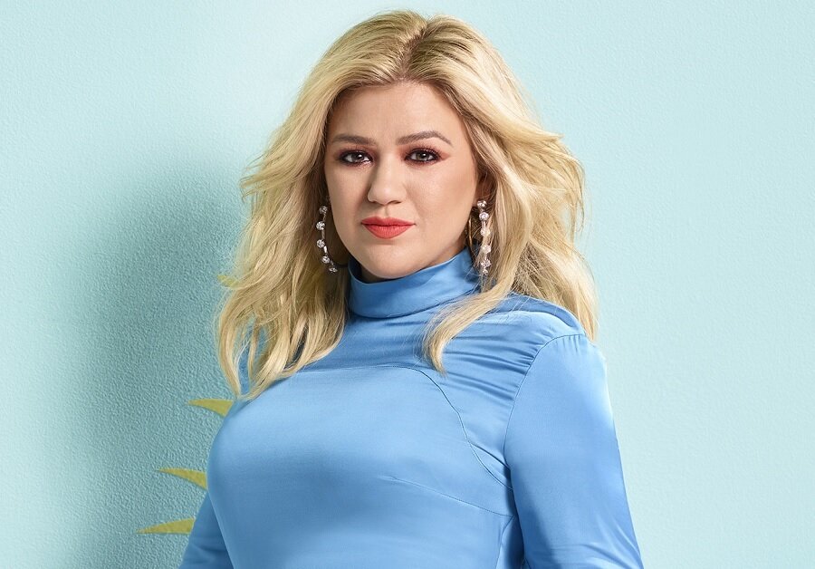 celestine caren recommends kelly clarkson naked pic