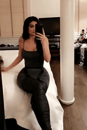 ali sidhu recommends Kylie Jenner Booty Gif