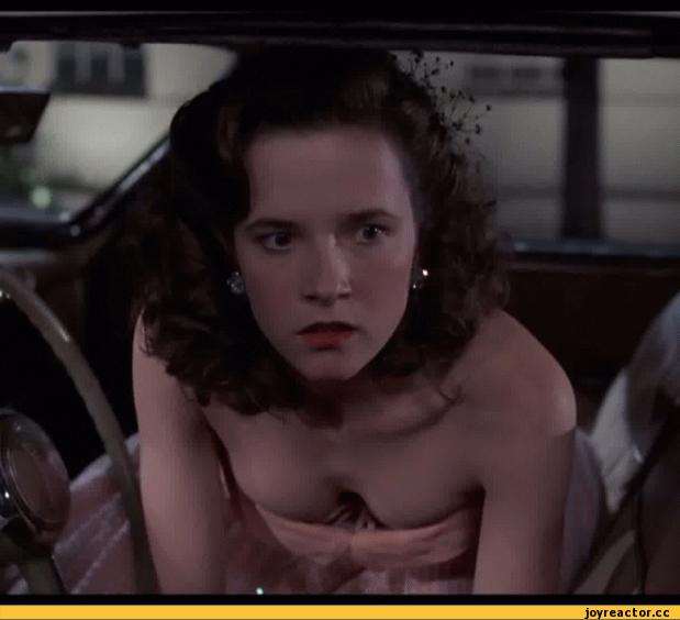 chris vandergriff recommends lea thompson sexy gif pic