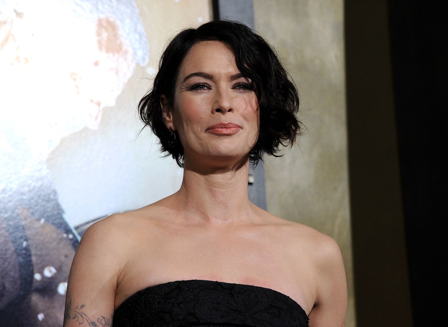 anand mundra recommends lena headey 300 scene pic