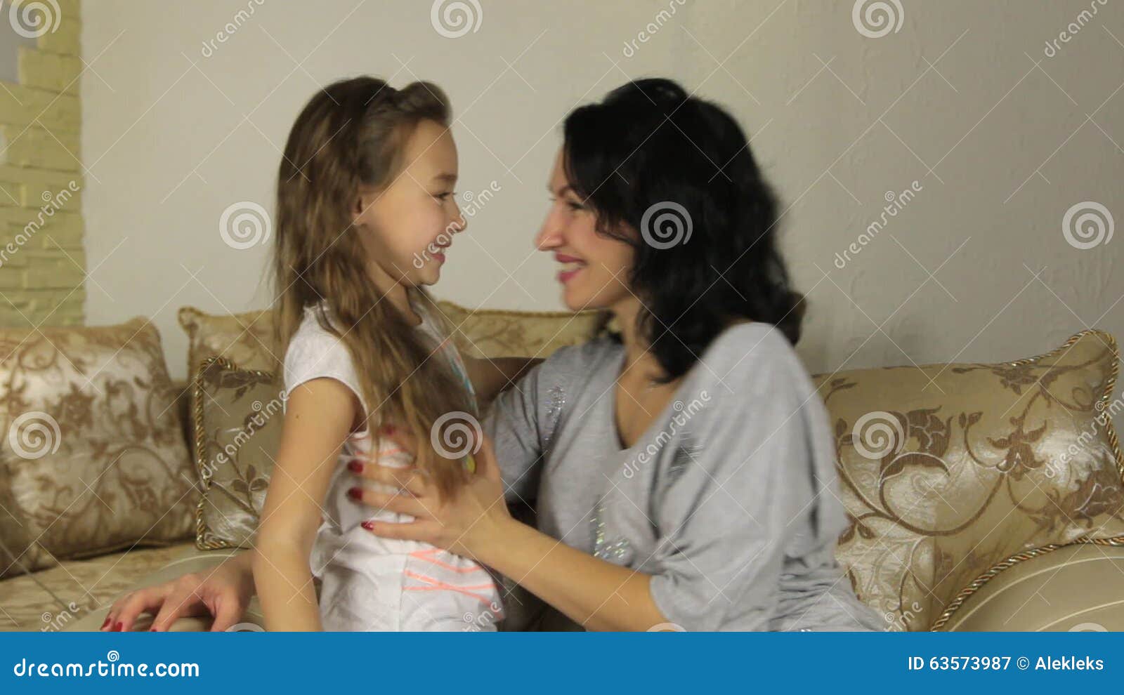 christian kavanaugh add photo lesbian mom daughter videos