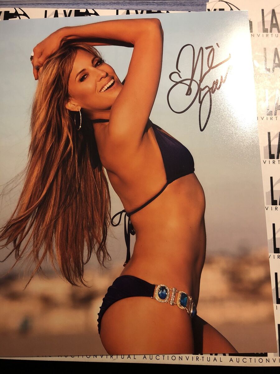 deborah dobbins recommends lilian garcia thong pic