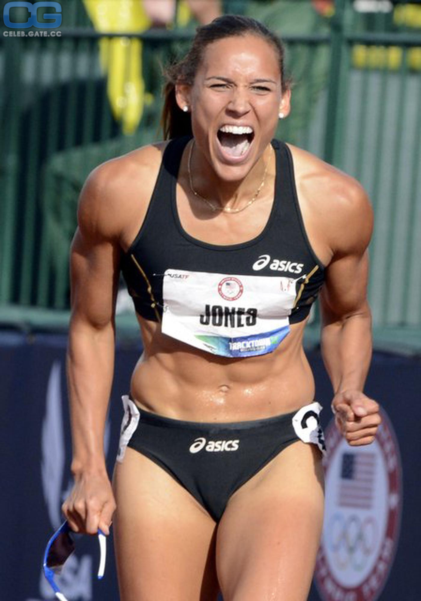 brian uecker share lolo jones nude photos