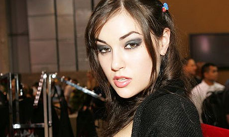 amanda vinton recommends Megan Fox Porn Star Look Alike