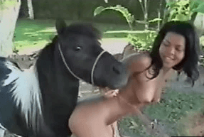 belinda viner recommends mujer teniendo sexo con un caballo pic