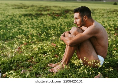 david aarons share nude in a field photos