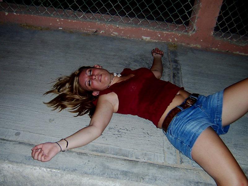 alex kellermann recommends Passed Out Drunk Babe