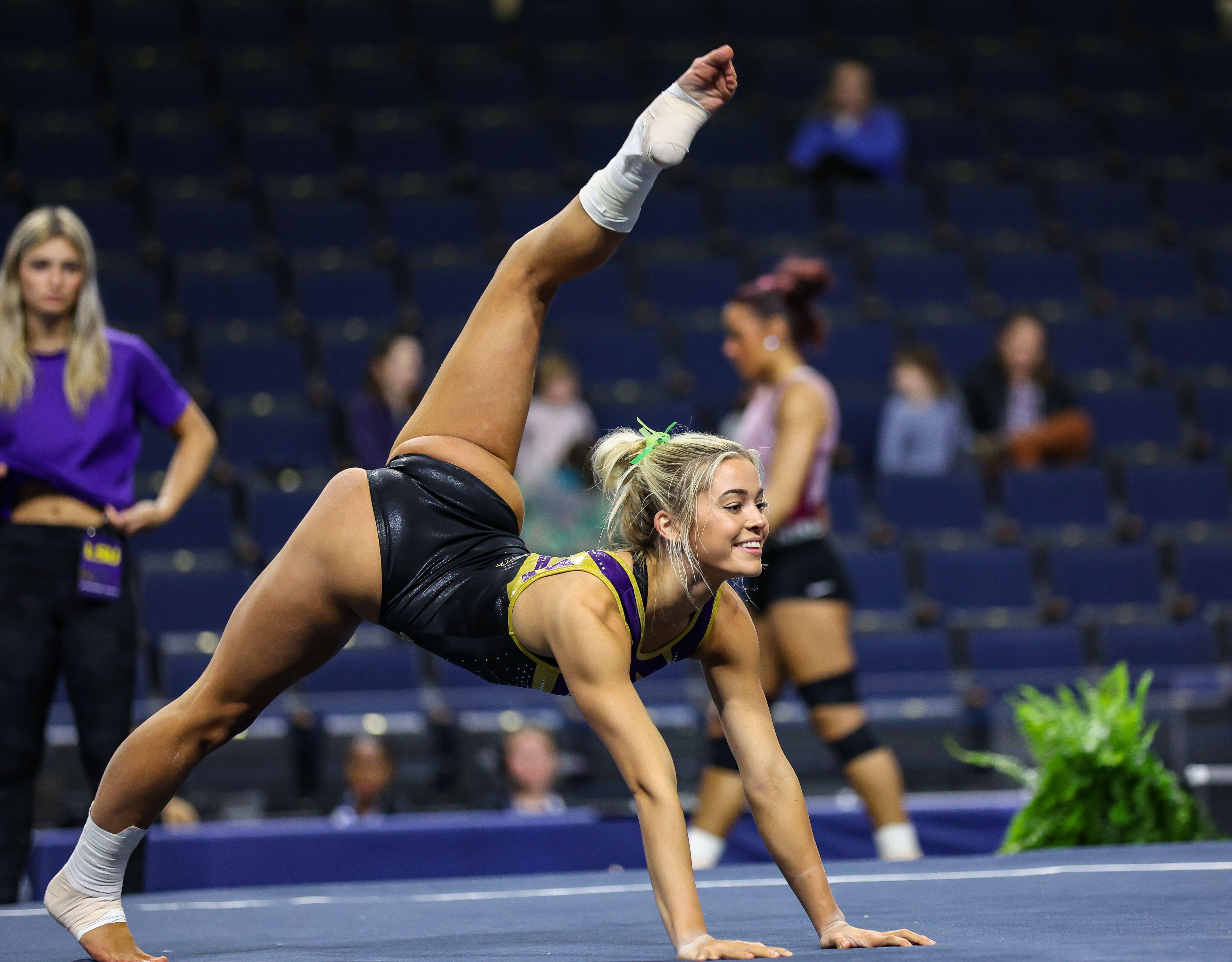 sexy gymnast pics