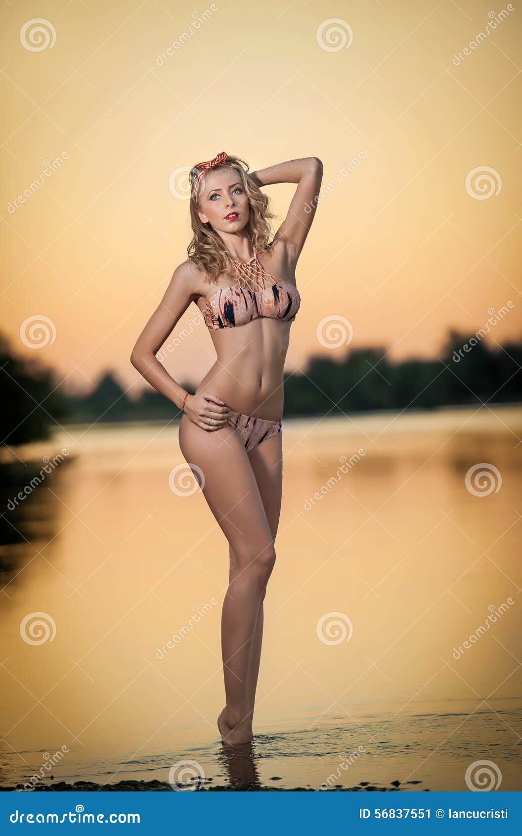 aniket belwalkar add sexy teen bikini nude photo