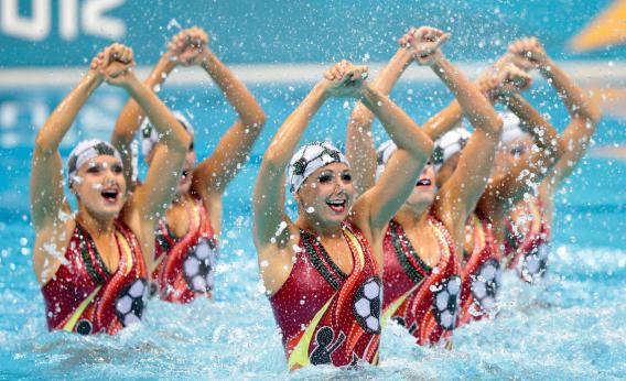 akshita dhingra recommends synchronized swimming wardrobe malfunction pic