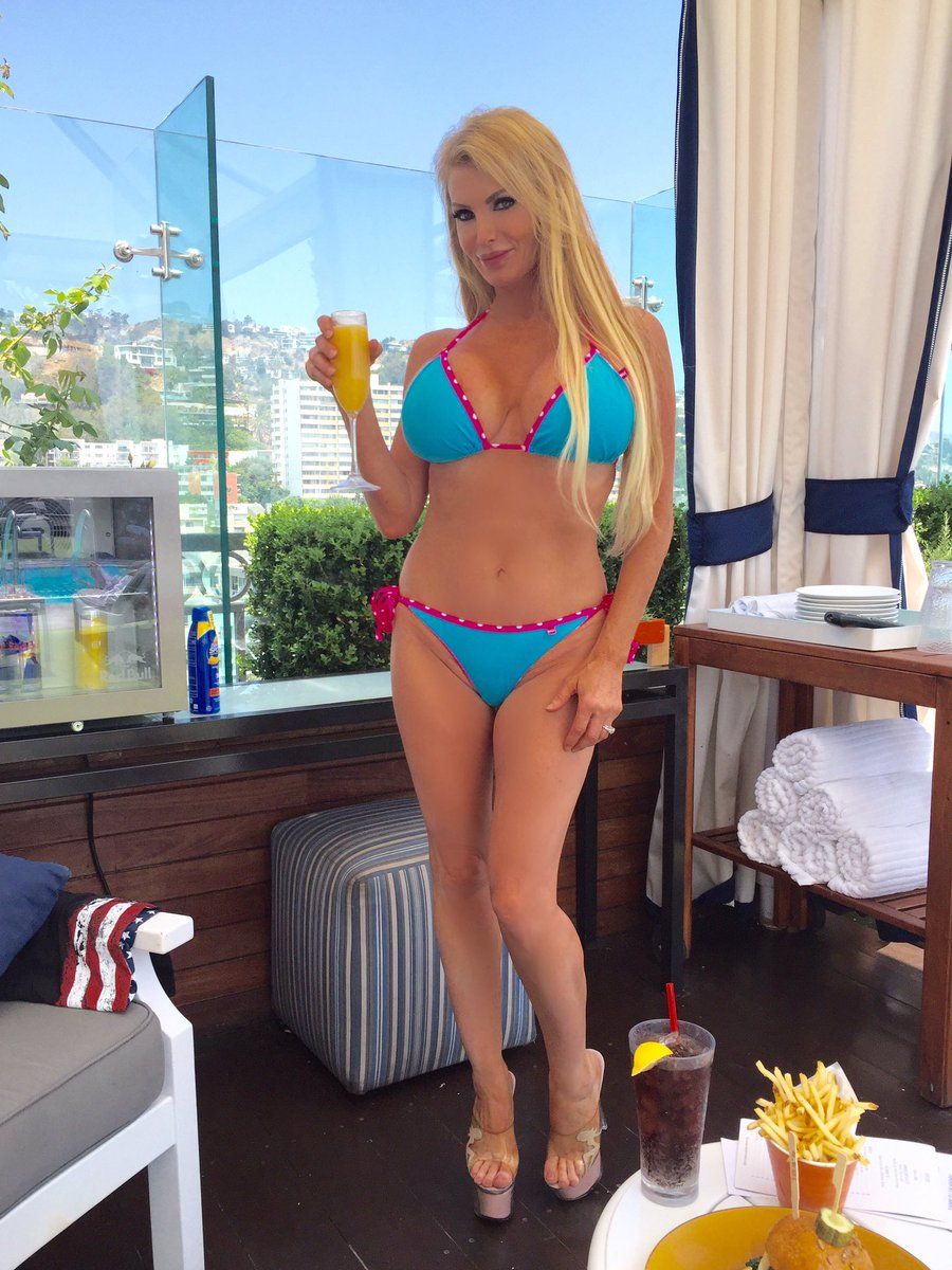 amanda pyne recommends Taylor Wane Bikini