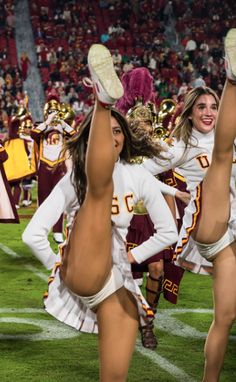 brooke shelton recommends usc song girls nude pic