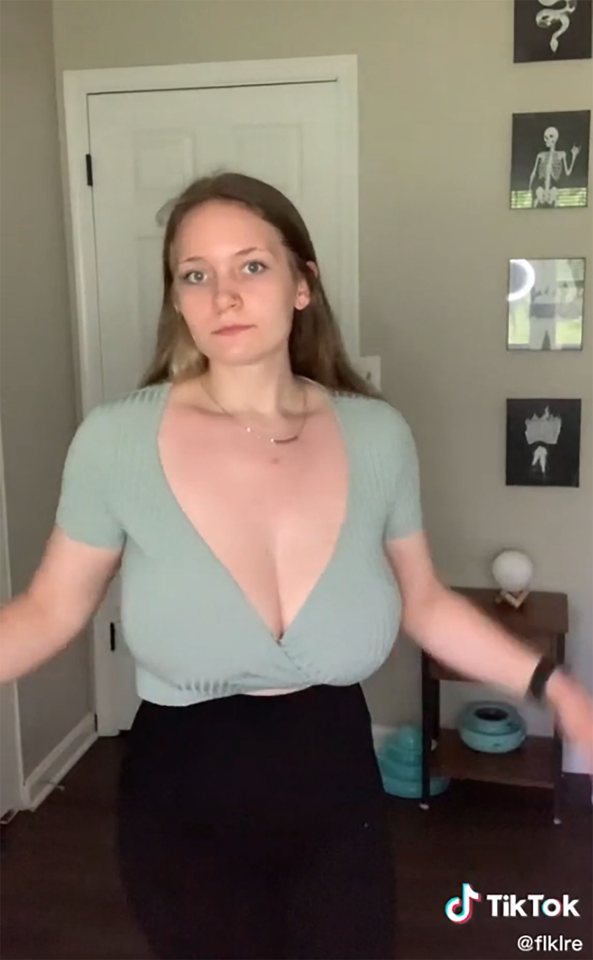 deanna meador recommends Wife Shows Big Tits