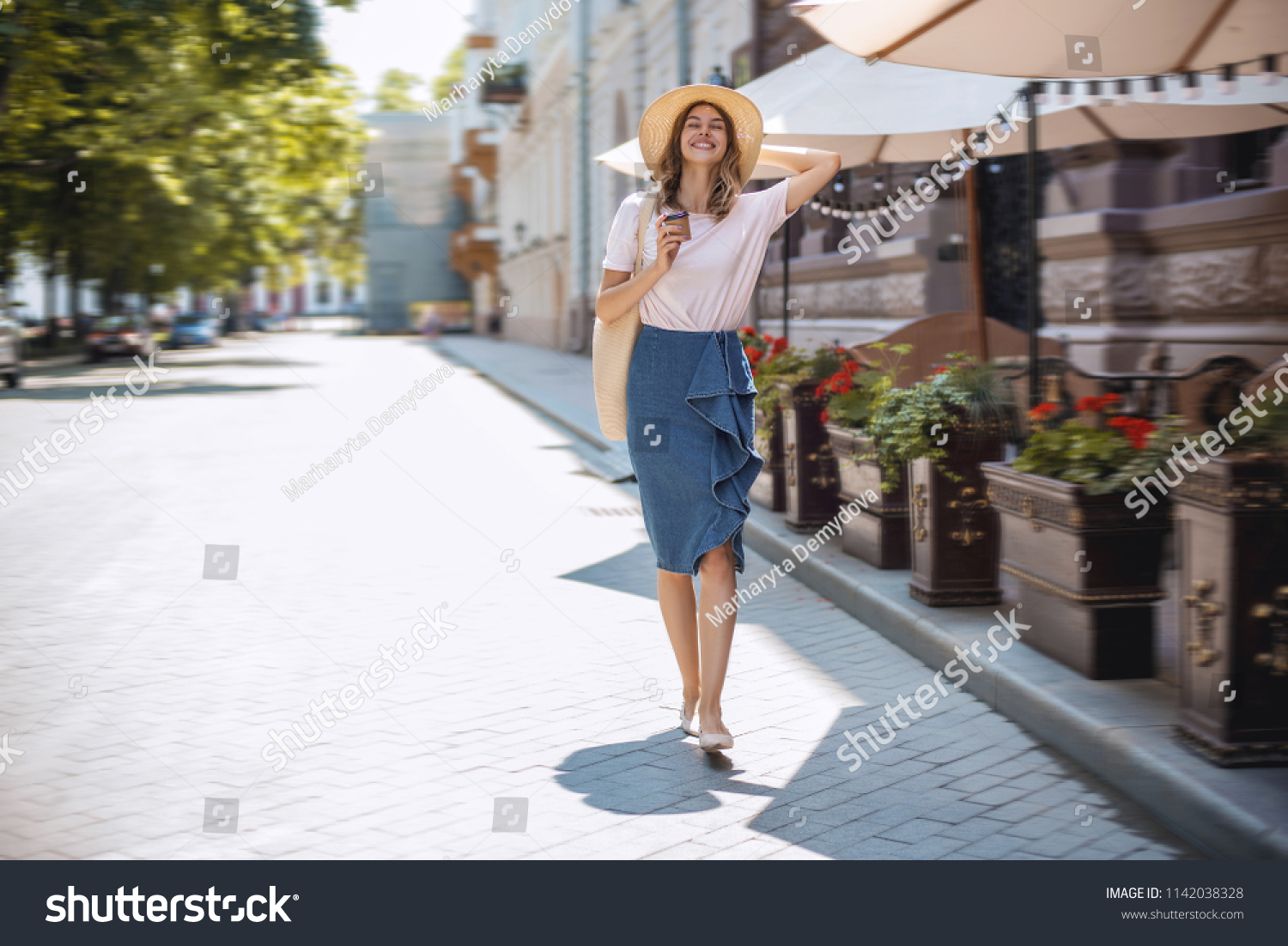 aiza figueroa recommends woman walking down street pic
