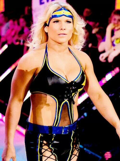 wwe beth phoenix nude