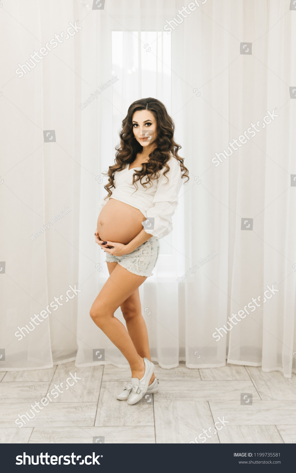 young pregnant teens nude